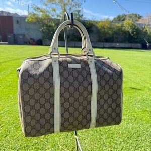 Authentic Gucci Supreme Boston Med.
